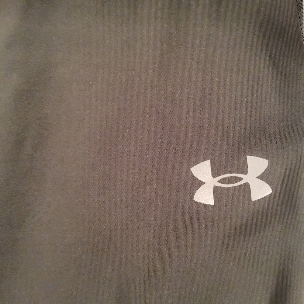Under Armour Compression Large - Picture 3 of 12